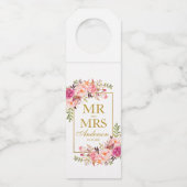 Mr en Mrs Pink Floral Gold Wedding Flessenhanger (Voorkant)