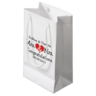 Mr en Mrs Red Heart Wedding Personalized Klein Cadeauzakje