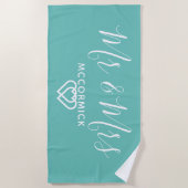 Mr en Mrs Script Monogram Naam Blauwgroen Witte Ha Strandlaken (Voorkant)