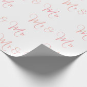 Mr en Mrs Script Pink Wrapping Paper Cadeaupapier (Hoek)