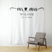 Mr en Mrs Script Wedding Photo Prop Backdrop Wandkleed (In situ)