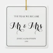 Mr en Mrs. Simple Minimalist Black Pas getrouwd Pa Keramisch Ornament (Achterkant)