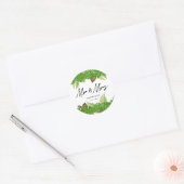 Mr. en Mrs Tropical Leaves Script Wedding Ronde Sticker (Envelop)