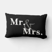 Mr. en Mrs. typografie kussen modern vet (Achterkant)