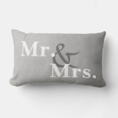 Mr. en Mrs. typografie pillow grijs en white Kussen (Voorkant)