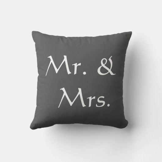 Mr en Mrs Wedding | Rustige donkergrijs Kussen (Achterkant)