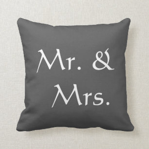 Mr en Mrs Wedding   Rustige donkergrijs Kussen