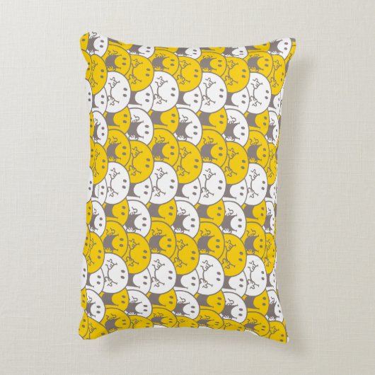 Mr Happy | Knipperend glimlach Accent Kussen (Achterkant (Verticaal))