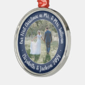 Mr & Mrs. 1st kerstfoto Manuscript Navy and White Metalen Ornament (Links)
