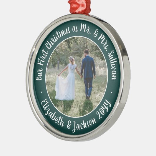 Mr & Mrs. 1st kerstfotoscript Green & White Metalen Ornament (Links)