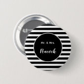 Mr & Mrs Achternaam Black and White Stripes Ronde Button 5,7 Cm (Voorkant /achterkant)