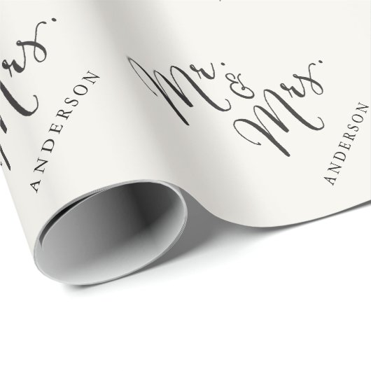 Mr & Mrs Classic Script Calligraphy Name Wedding Cadeaupapier (Rol Hoek)