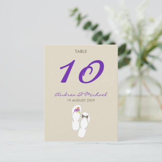 Mr & Mrs Daisies Teenslippers Trouwtafel nummer Briefkaart (Staand voorkant)