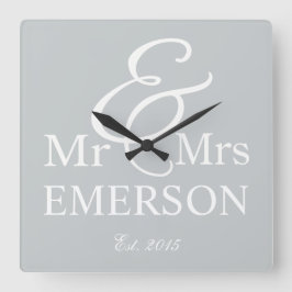 Mr & Mrs. douanenaam Vierkante Klok