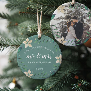 Mr. & Mrs.   Eerste kerstfoto met huwelijk Keramisch Ornament