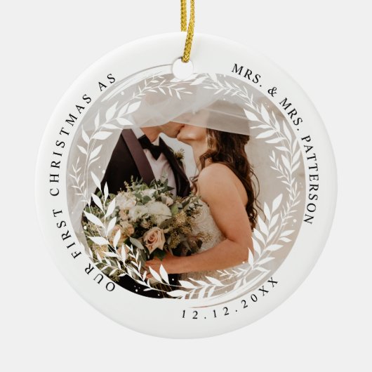 Mr. & Mrs. Eerste Kerstmis Keramisch Ornament (Voorkant)