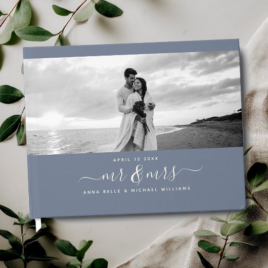 Mr & Mrs Elegant Script Dusty Blue Fotobruiloft Gastenboek