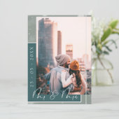 Mr & Mrs Emerald Green White Script Foto Save The Date (Staand voorkant)