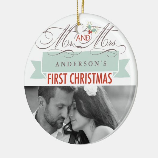 Mr & Mrs First Kerstmis Mistletoes Foto Wedding Keramisch Ornament (Links)
