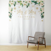 Mr & Mrs floral winter snowflakes wedding banner Wandkleed (In situ)