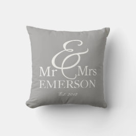 "Mr & Mrs." gepersonaliseerd grijs en wit Kussen