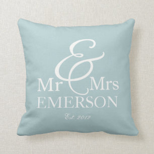 "Mr & Mrs." gepersonaliseerd lichtblauw & wit Kussen