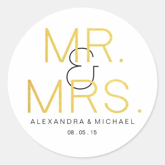 Mr&Mrs. Gouden Elegante Typografie Bruiloft Ronde Sticker (Voorkant)