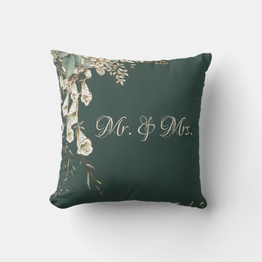 Mr. & Mrs Green Floral Script Elegant Wedding Kussen (Voorkant)