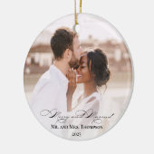 Mr Mrs Married Merry Foto Ons eerste kerstfeest Keramisch Ornament (Links)