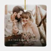 Mr & Mrs Merrily Ever After Modern Mix Typografie Keramisch Ornament (Achterkant)