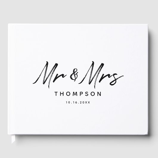 Mr. & Mrs Modern Black White Script Wedding Gastenboek (Voorkant)