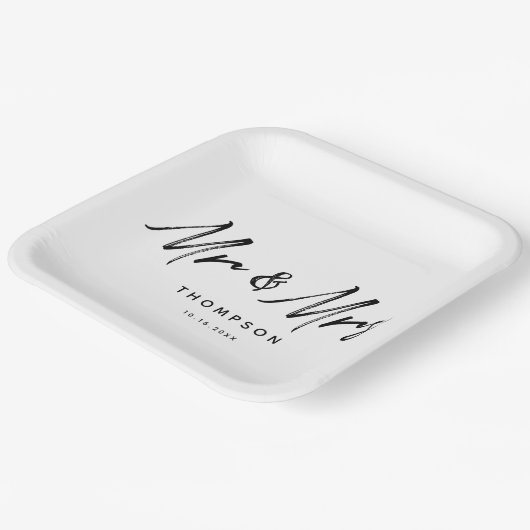 Mr. & Mrs Modern Black White Script Wedding Papieren Bordje (Gebogen)