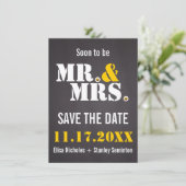 Mr. & Mrs Modern typografie bruiloft Save the Date Kaart (Staand voorkant)