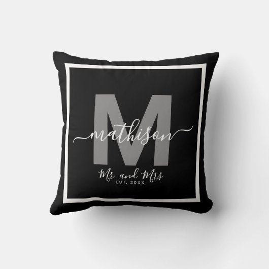 Mr Mrs Naam Zwarte Pas getrouwd Monogram Kussen (Achterkant)