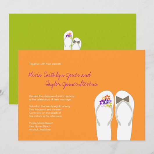 Mr & Mrs Paarse Teenslippers Beach bruiloft uitnod Kaart (Voorkant / Achterkant)