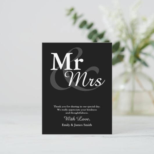 Mr&Mrs Simple Elegant Typography Wedding Dank u Briefkaart (Staand voorkant)