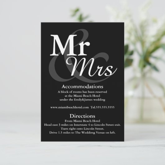 Mr&Mrs Simple Elegant Typography Wedding Details Kaart (Staand voorkant)