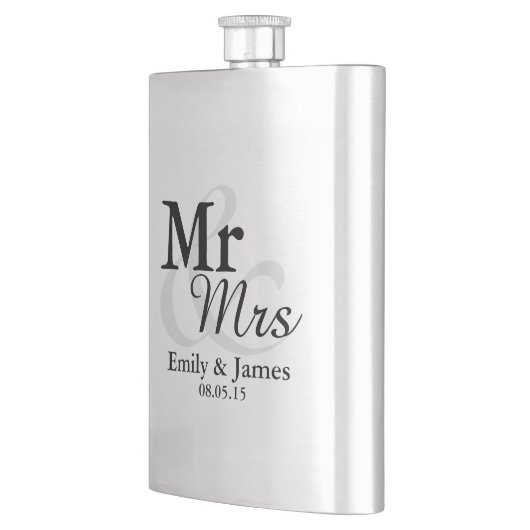 Mr&Mrs Simple Elegant Typography Wedding Favor Heupfles (Links)