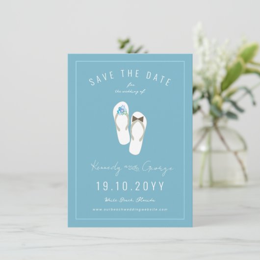 Mr & Mrs Teenslippers Daisies Beach Wedding Photo Save The Date (Staand voorkant)