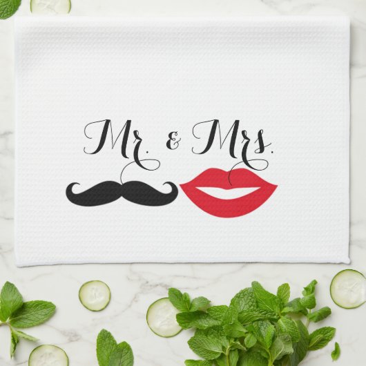 Mr & Mrs. To Be Mustache & Lips Party Hostess Theedoek (Gevouwen)