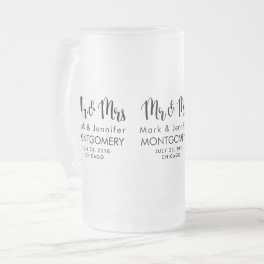 Mr & Mrs Trendy Calligrafie Font Wedding Matglas Bierpul (Voorkant links)
