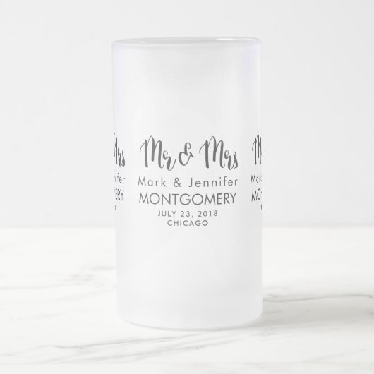 Mr & Mrs Trendy Calligrafie Font Wedding Matglas Bierpul (Center)