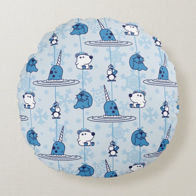 Mr. Narwhal Blue Snowflake Pattern Rond Kussen (Voorkant)