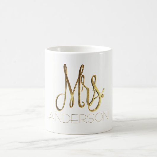 Mrs. Add Name Handwriting Gold Elegant Typography Koffiemok (Center)