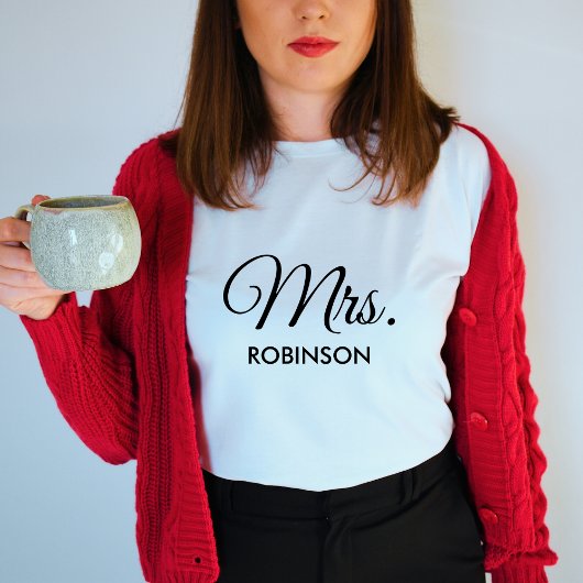 Mrs Custom Name Pas getrouwd Zwart Script Wit Vrou T-shirt