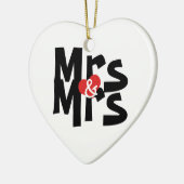 Mrs. en Mrs. Personalized Bold Font Lesbian Weddin Keramisch Ornament (Links)