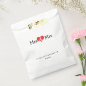 Mrs. en Mrs. Red Heart Wedding Personalized Bedankzakje (Gezegeld)