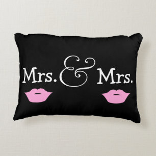 Mrs. en Mrs. Two Brides Lips Wedding Gift Accent Kussen