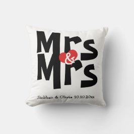 Mrs. en Mrs. Two Brides Personalized Wedding Kussen