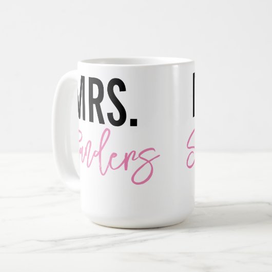 Mrs Gepersonaliseerde mok voor leraar of pasgetrou (Voorkant links)